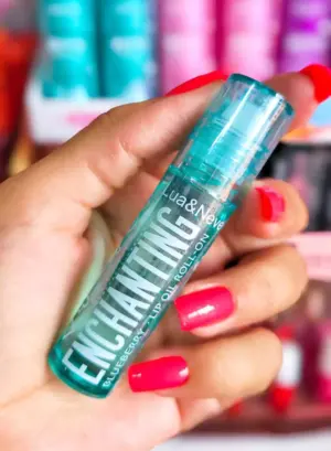 Lip Oil Roll-On Blueberry - Lua & Neve - Image 2