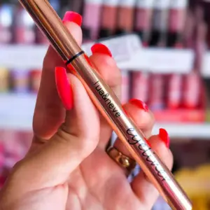 Caneta Delineadora Eyeliner - Lua & Neve